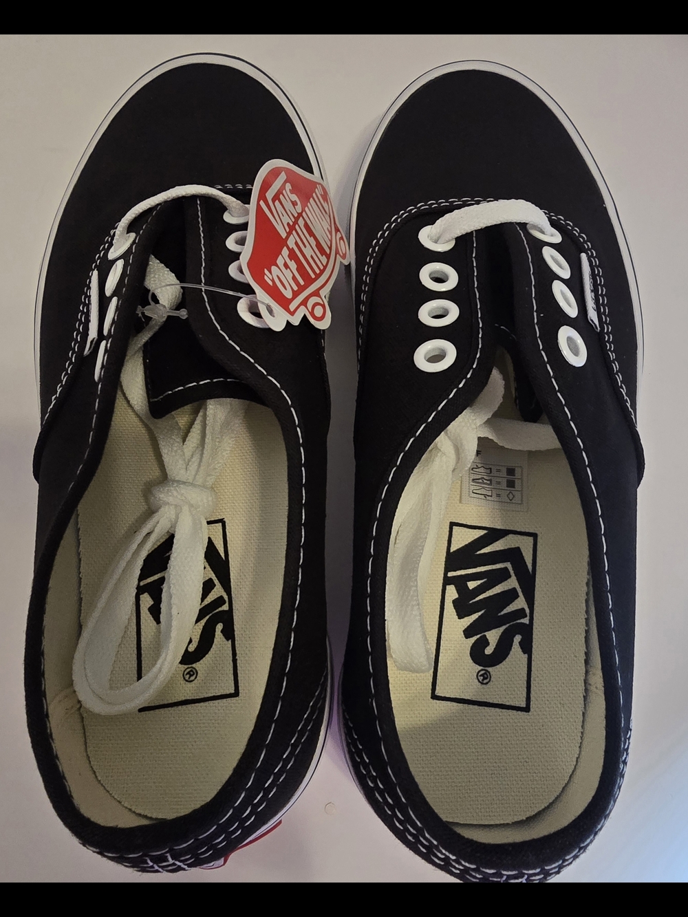 Vans Black Canvas Low-Top Sneakers New Size 5.5 - Picture 4 of 11